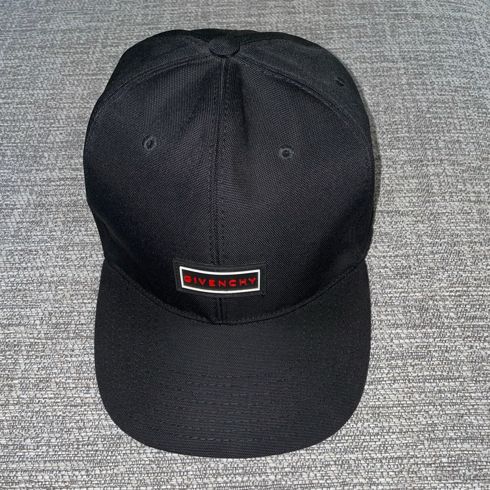 Givenchy snap back cap
